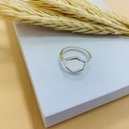 Anel exágono vazado prata