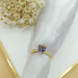 Anel solitario cravejado zirconia quadrada cores