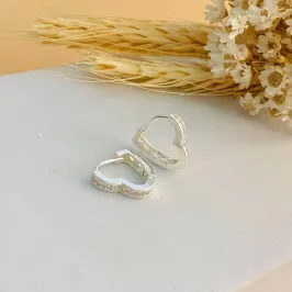 Argolinha coração cravejada zircônia 1 fileira