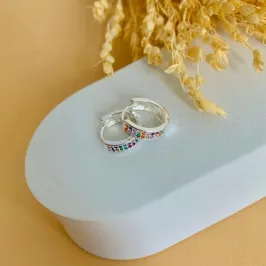 Argolinha cravejada zircônias colors prata