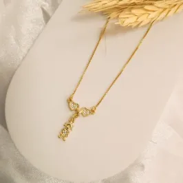 Colar mini canga corações com menina cravejados