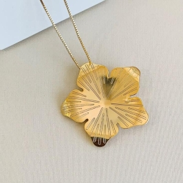 Colar Flor grande com gravações