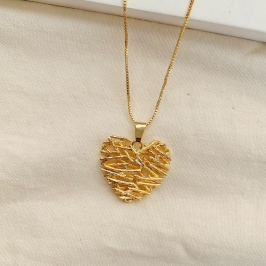 Colar LUXO coração galhos artesanais