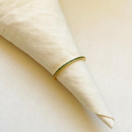 Anel aparador inteiro cravejado verde