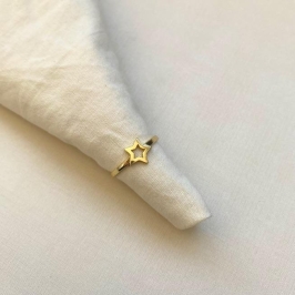 Anel liso estrelinha vazada