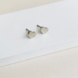 Brinco coração alto