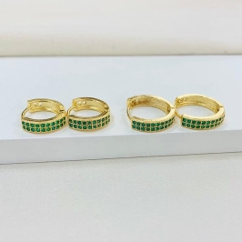 Dupla de argolinha cravejada verde 2 filheiras de zircônias