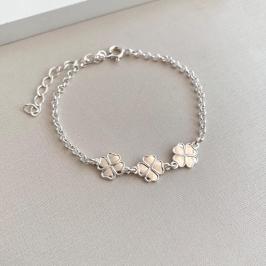 Pulseira tres trevo liso