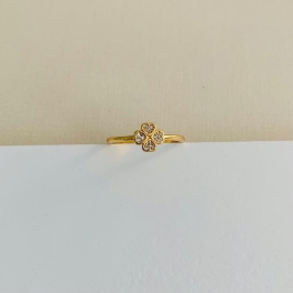 Anel trevo cravejado