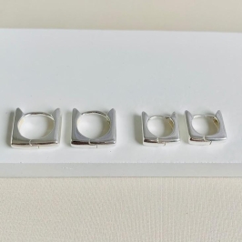 Dupla argolinha sofisticada quadrada