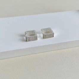 Argolinha quadrada cravejada