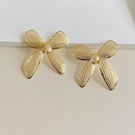 Brinco luxo laço detalhes vazados