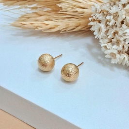 Brinco Bolinha Texturizada Gold M