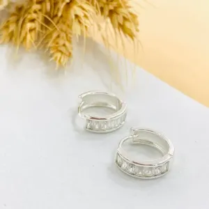 Argolinha luxo zircônias baguete