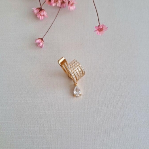 Piercing 4 fileiras gota pendurada