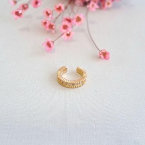 Piercing Fake uma linha Cravejada