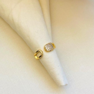 Anel ajustável ponta cravejada