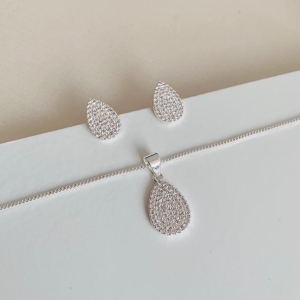 Conjunto gota G cravejada