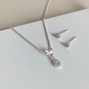 Conjunto micro gota cravejada