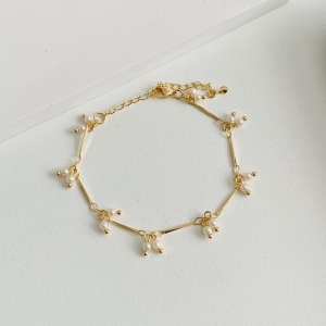 Pulseira perolinhas com bolinhas