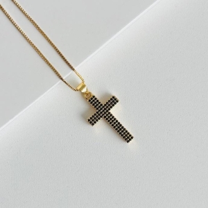 Colar lux cruz cravejado black