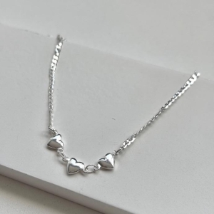 Tornozeleira 3 corações Larissa