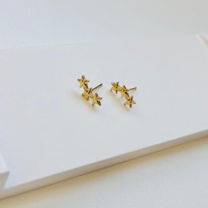 Brinco ear cuff 3 estrelas