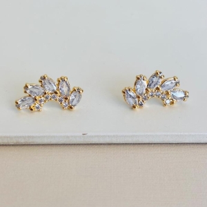 Brinco ear cuff cravejado 5 zircônias