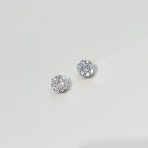 Brinco circulo de flor zirconia