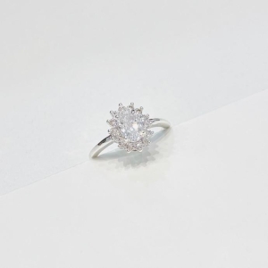 Anel redondo luxo zirconia com cravejado