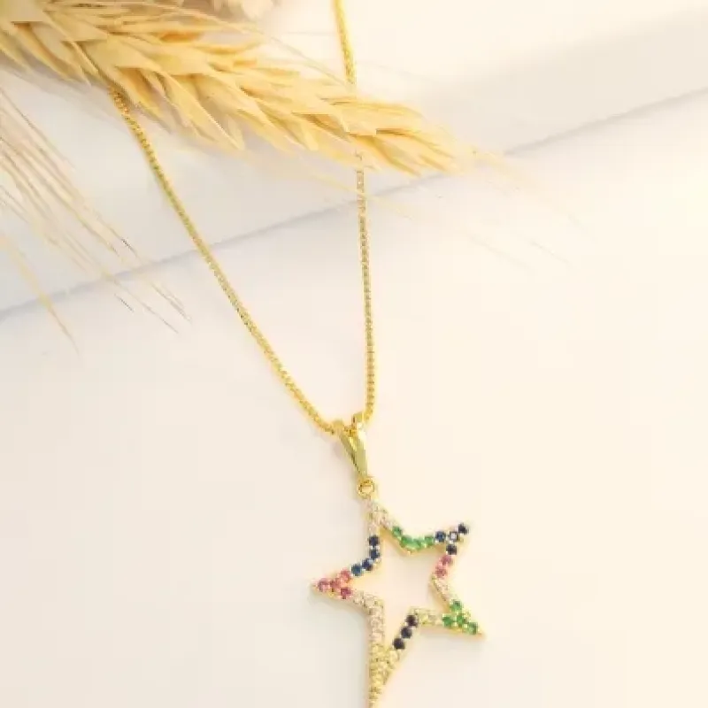 Colar estrela star colors