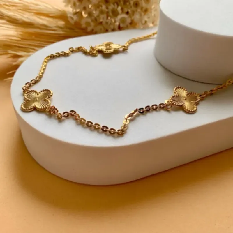 Colar trevo gold Virginha