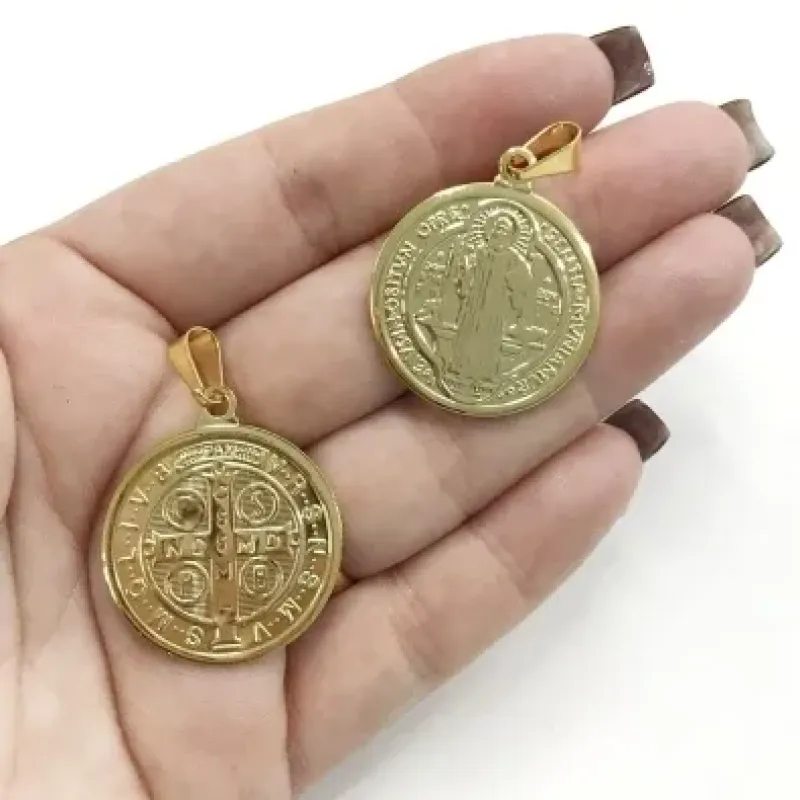 Pingente medalha de São Bento