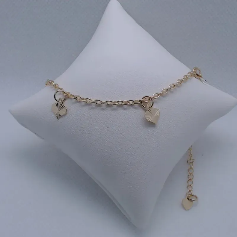 Pulseira charme - corações diamantados