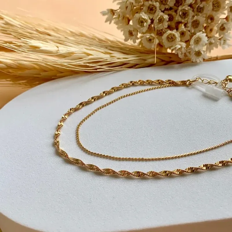 Pulseira lux fita torcida diamantada com fio dourado
