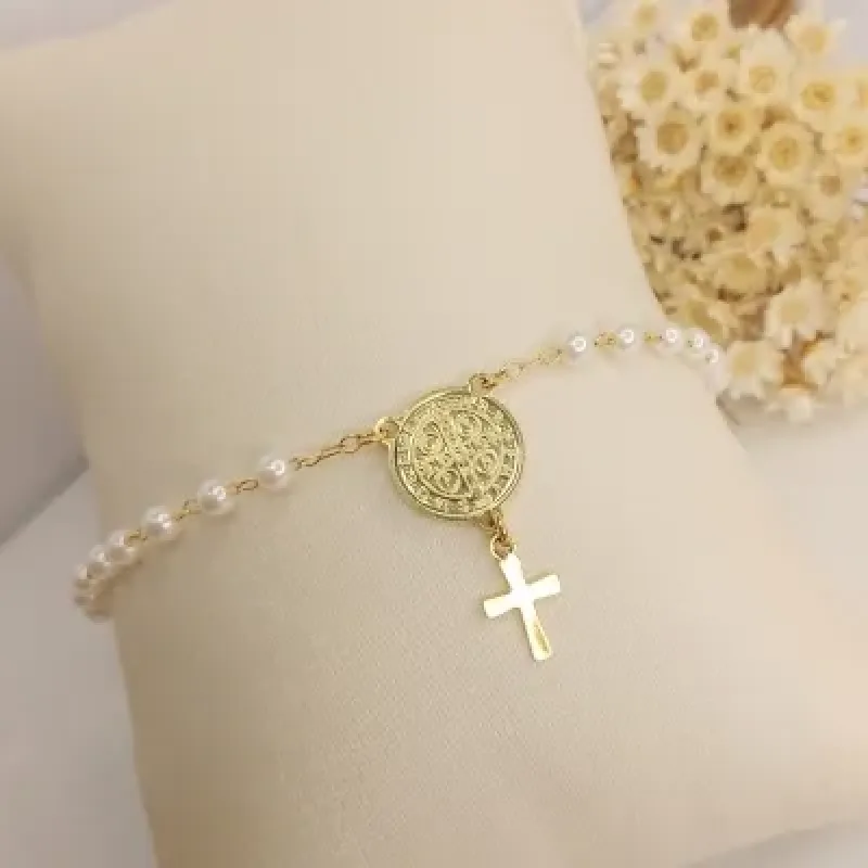 Pulseira perolas São Bento e cruz