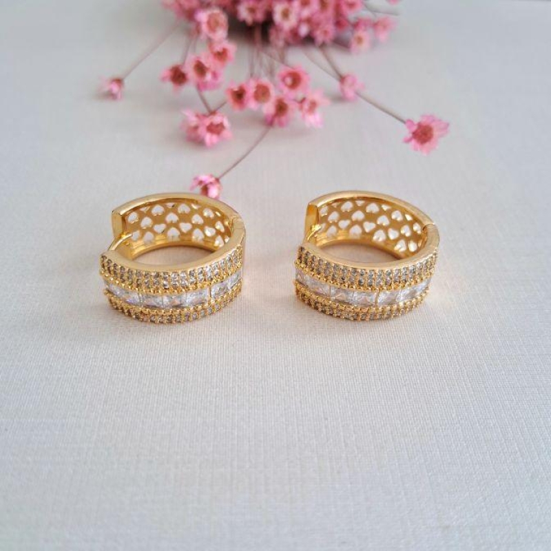 Argola Luxuosa com zirconias