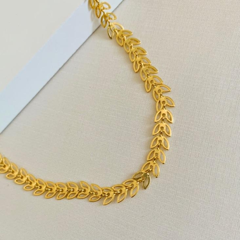 Choker escamas vazadas