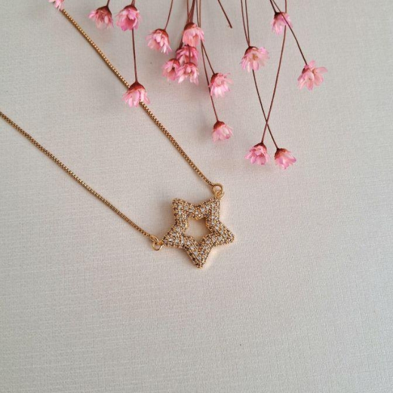 Colar Estrela Cravejada