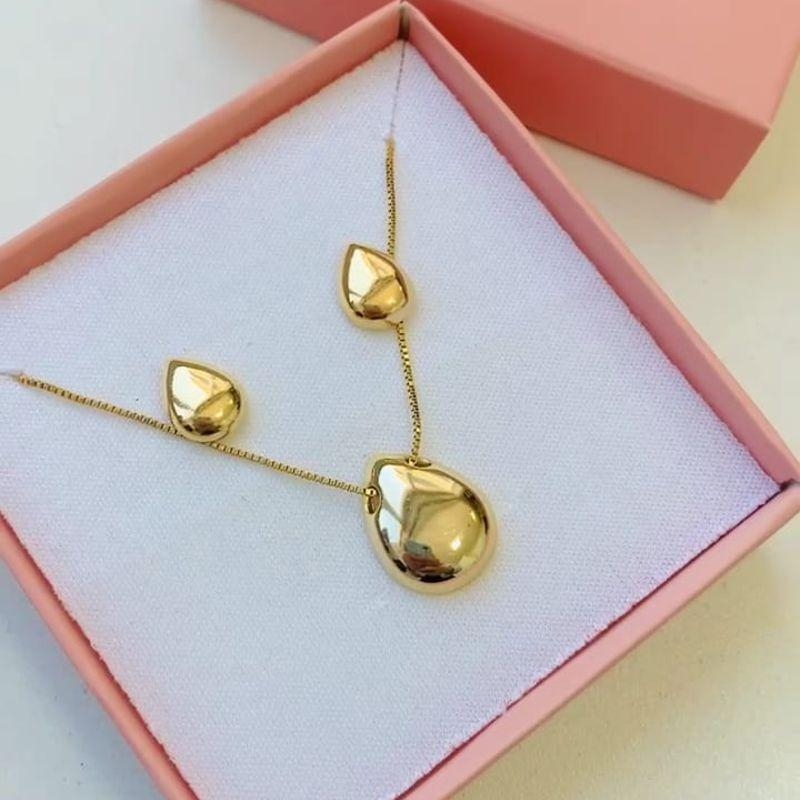 Conjunto Gota Lisa dourada