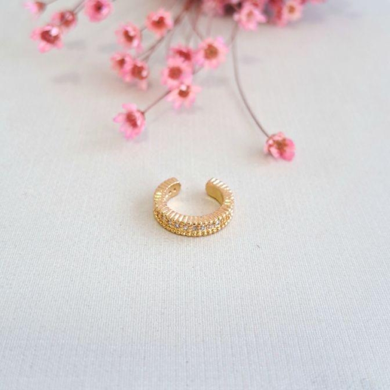 Piercing Fake uma linha Cravejada