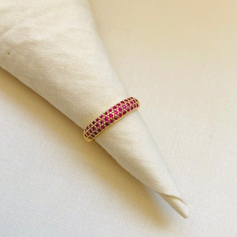 Anel cravejado rosa