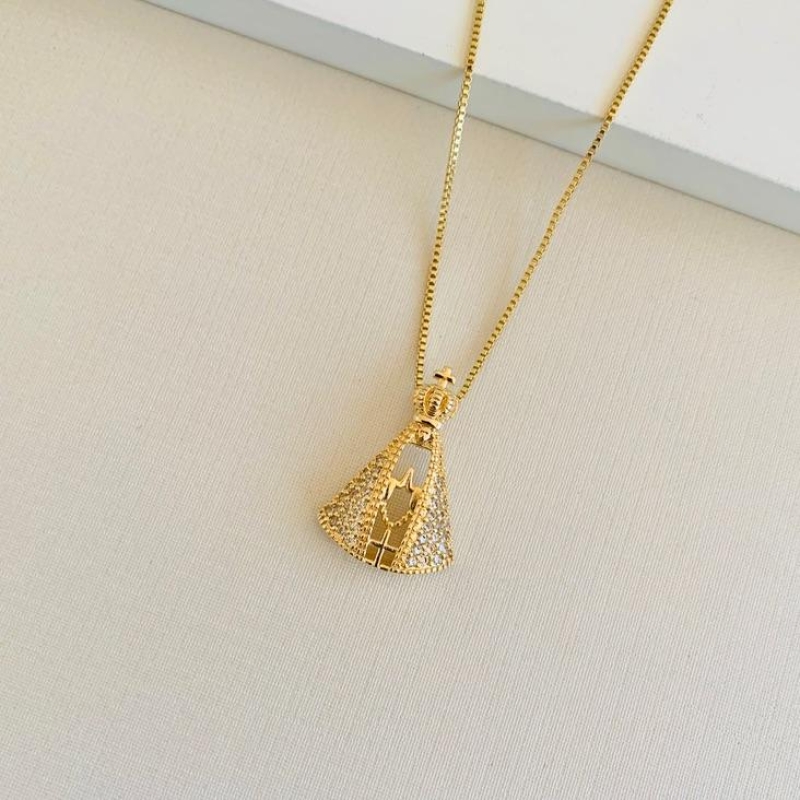Colar Nossa Senhora cravejada luxo