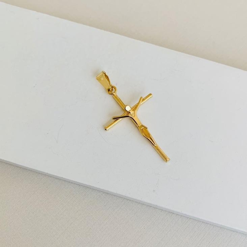 Pingente cruz com Cristo liso ouro