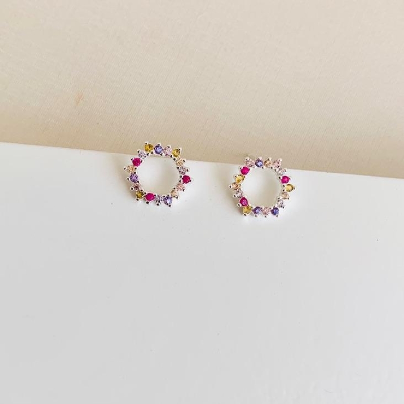 Brinco circulo cravejado colors