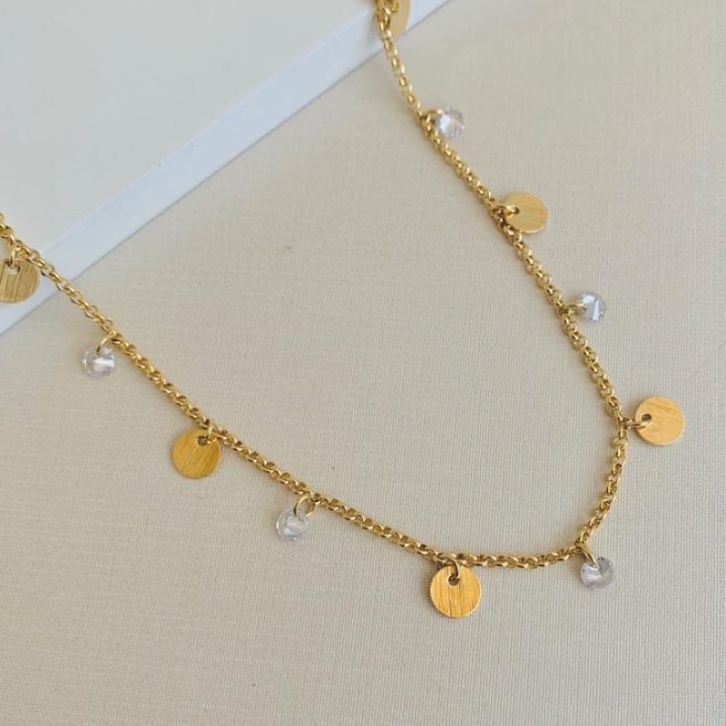 Choker circulos e pontos de luz