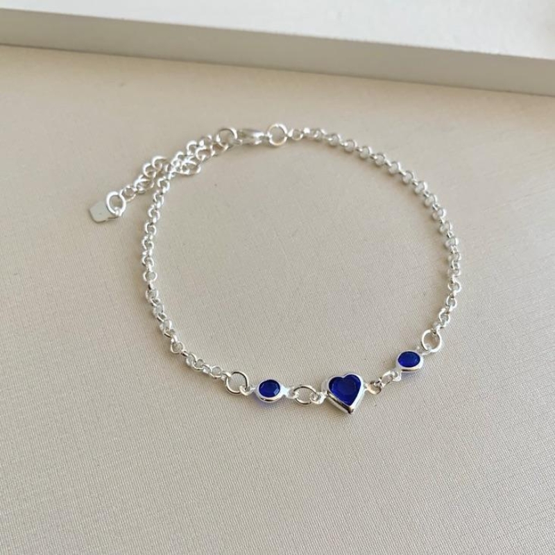 Pulseira 1 coração e 2 cristais azul