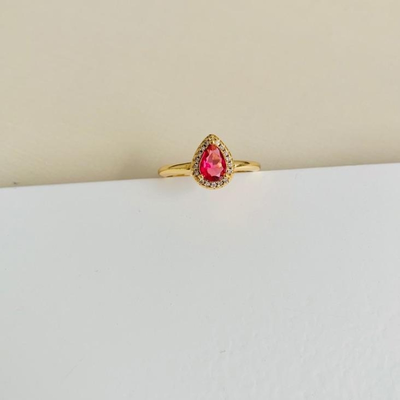 Anel gota zirconia vermelha