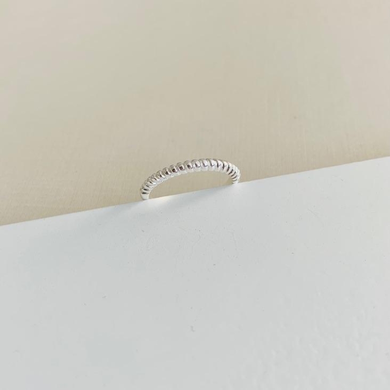 Anel minimalista aspiral