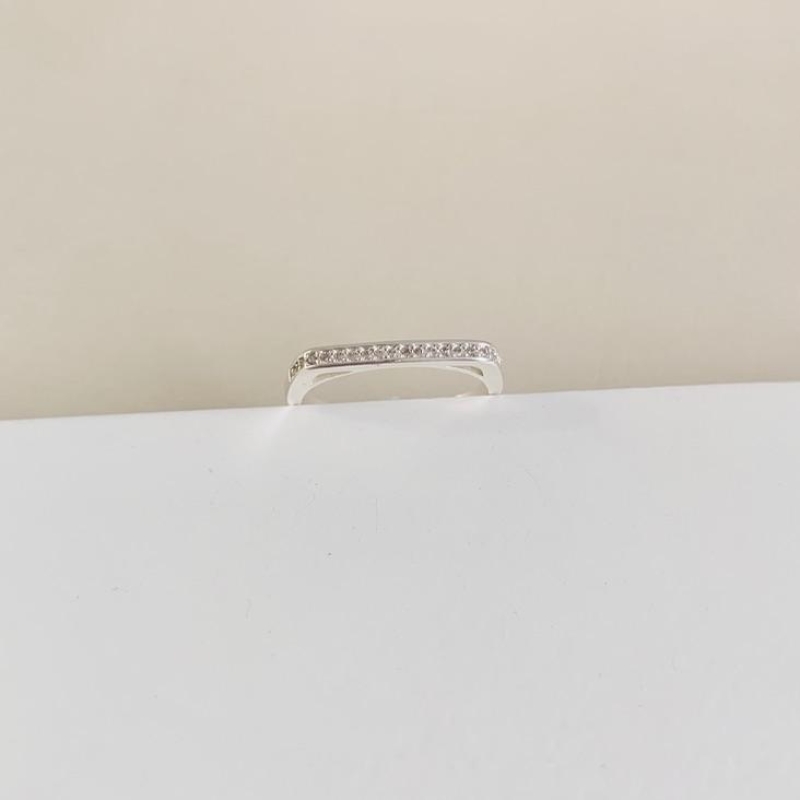 Anel quadrado com orelha prata